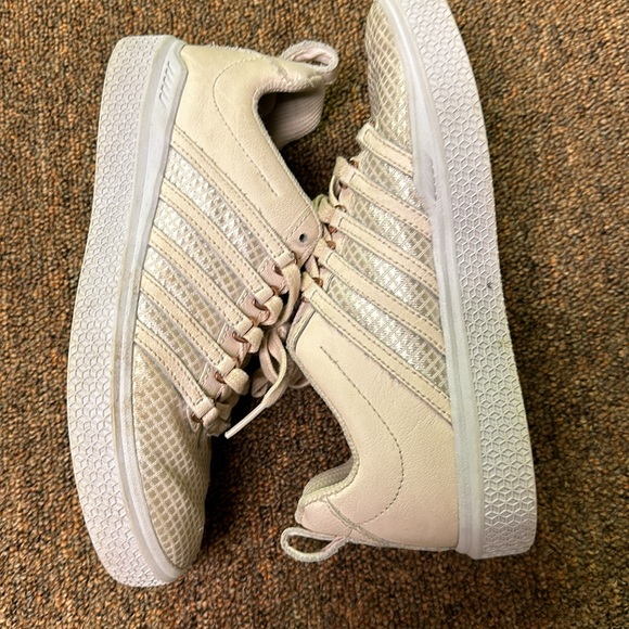 Girls K Swiss Sneakers - Picture 6 of 8